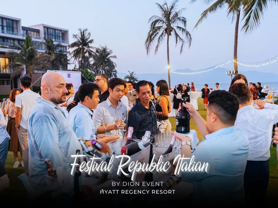 Festival Republic Italian resort reception by DION Event