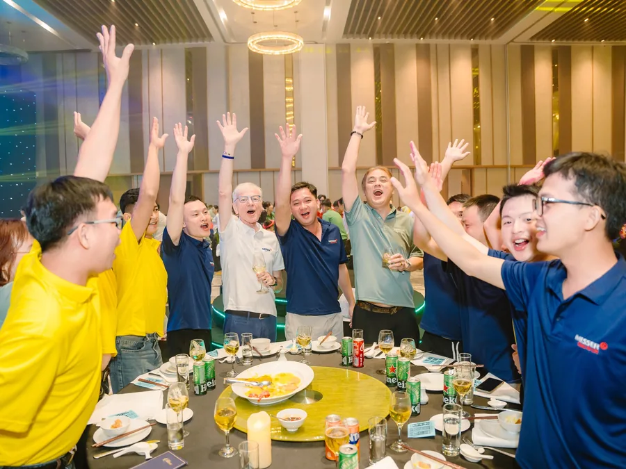 MESSER event guest engagement around banquet tables