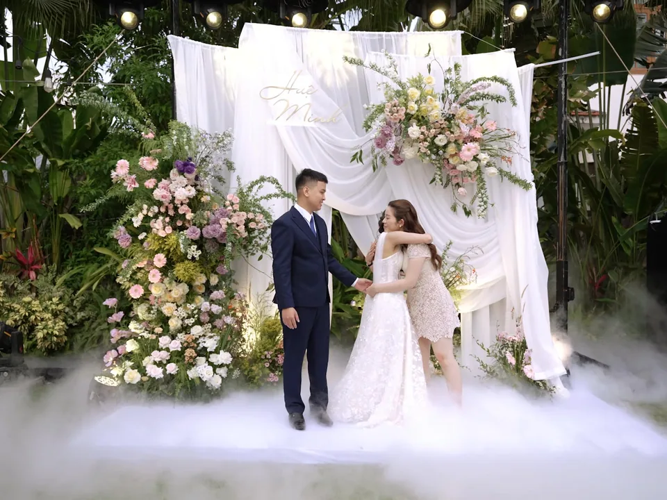 White pastel wedding decoration by DION Event